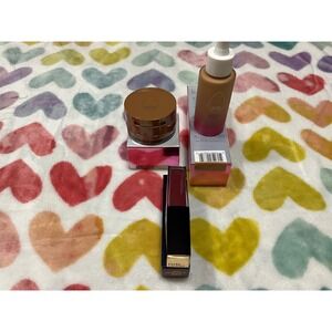 Beauty bounce‎ bronze//highlighter and Lauder Lipstick 404/highlig